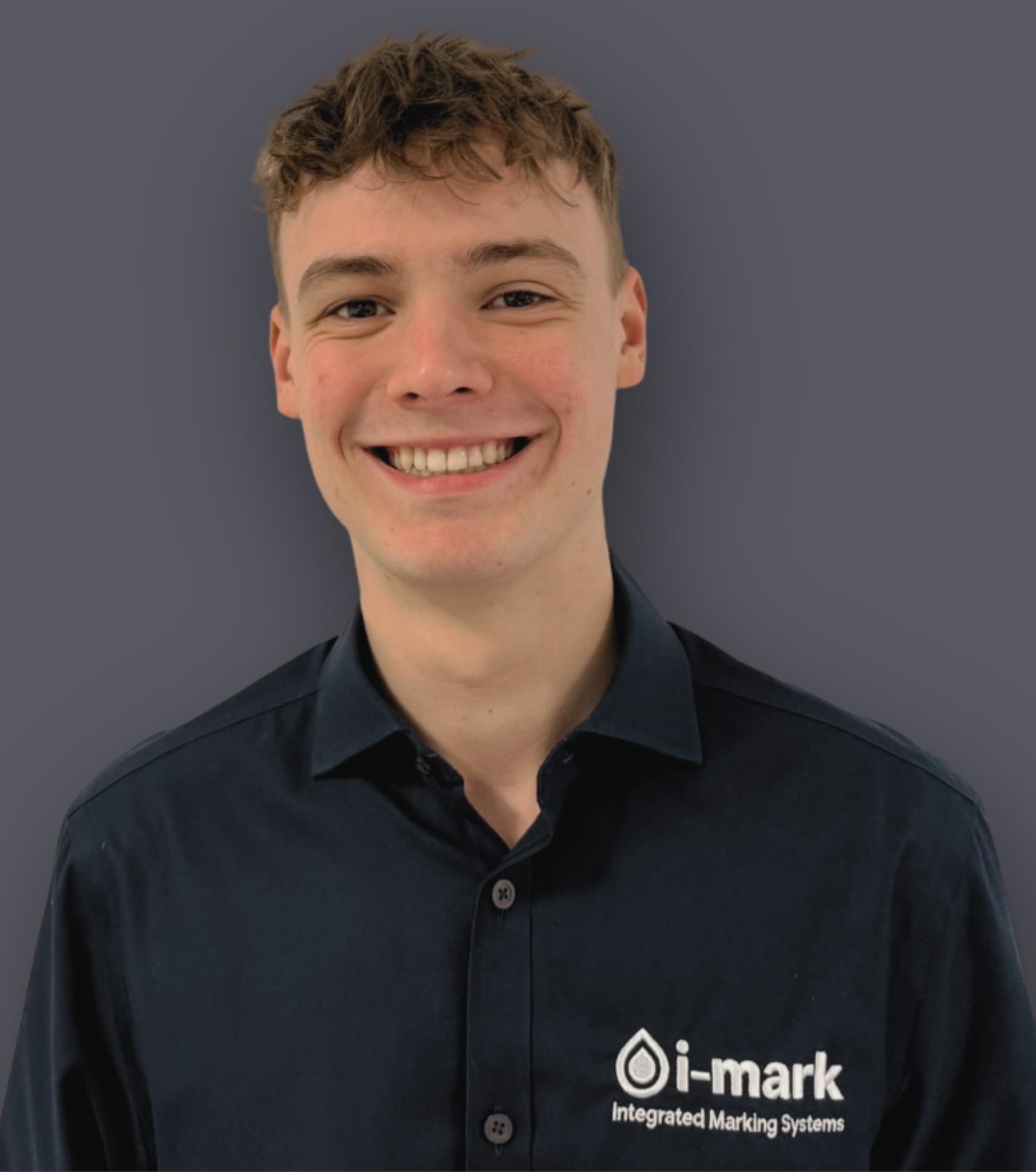 Headshot of Alex Carter